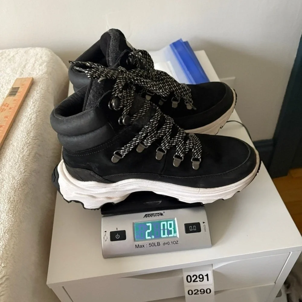 Sorel Kinetic Breakthru Conquest Boot Women's 8.5 Black White Waterproof Snow